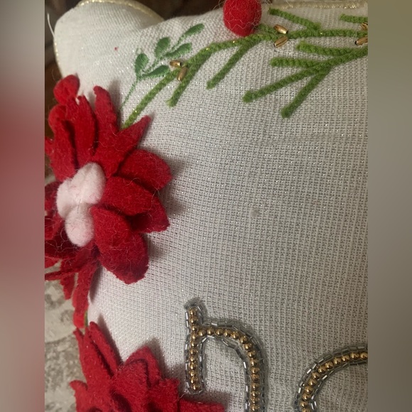 Jingles & Joy Decorative Throw Pilllow “Noel” Applique Pointsettas Embroidery - Picture 2 of 4